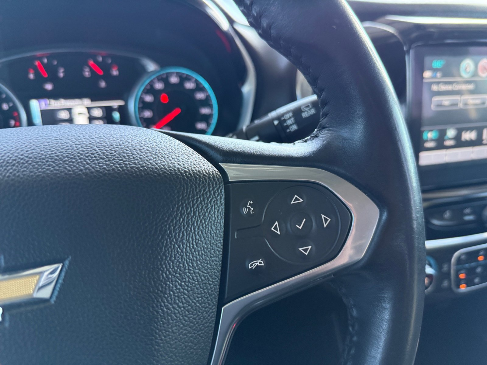 Used 2018 Chevrolet Traverse LT image 18