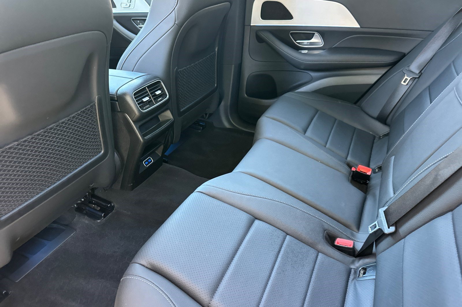 Used 2025 Mercedes-Benz GLE 450e 4MATIC image 27
