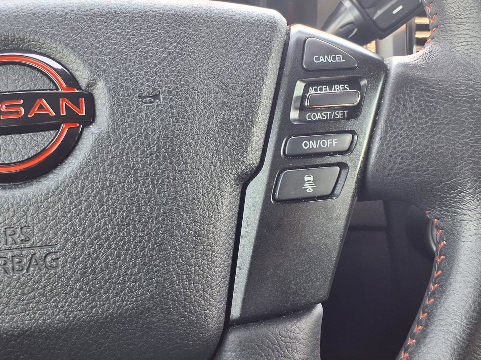 Used 2023 Nissan Titan PRO-4X w/ Pro-4x Convenience Package AWD/4WD image 18