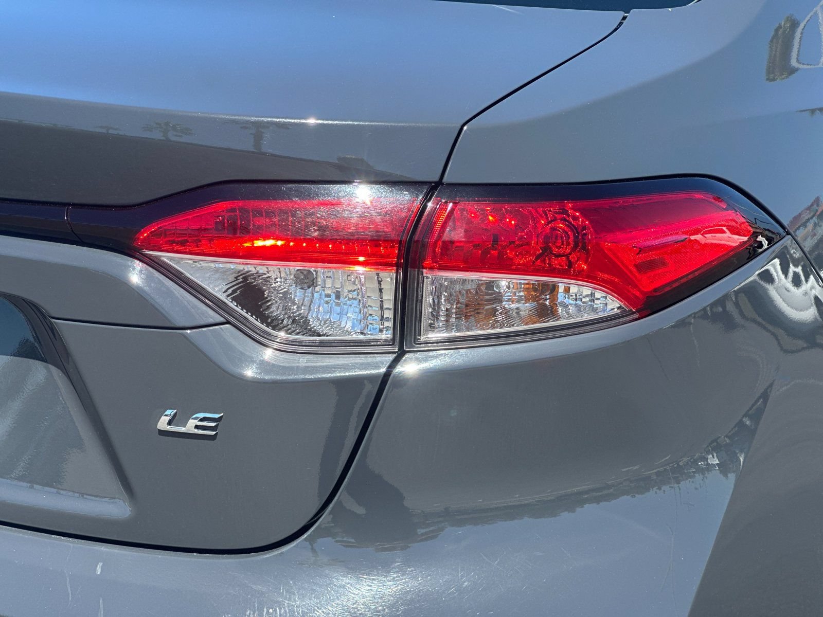 Used 2025 Toyota Corolla LE FWD image 22