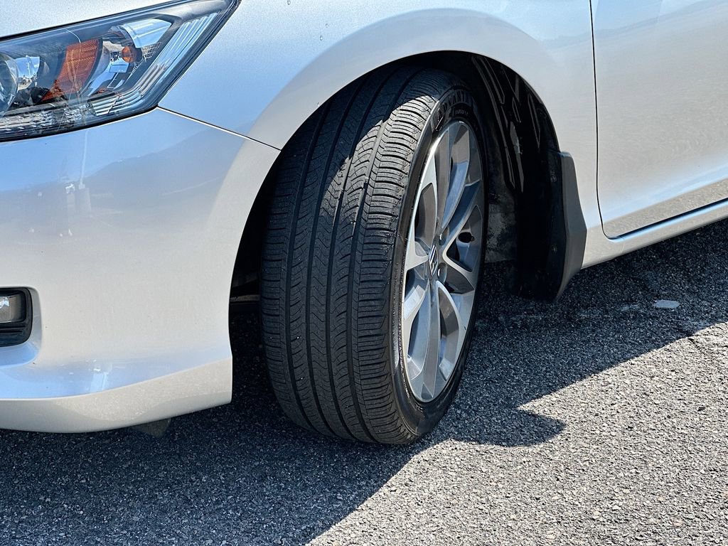 Used 2014 Honda Accord Sport image 25