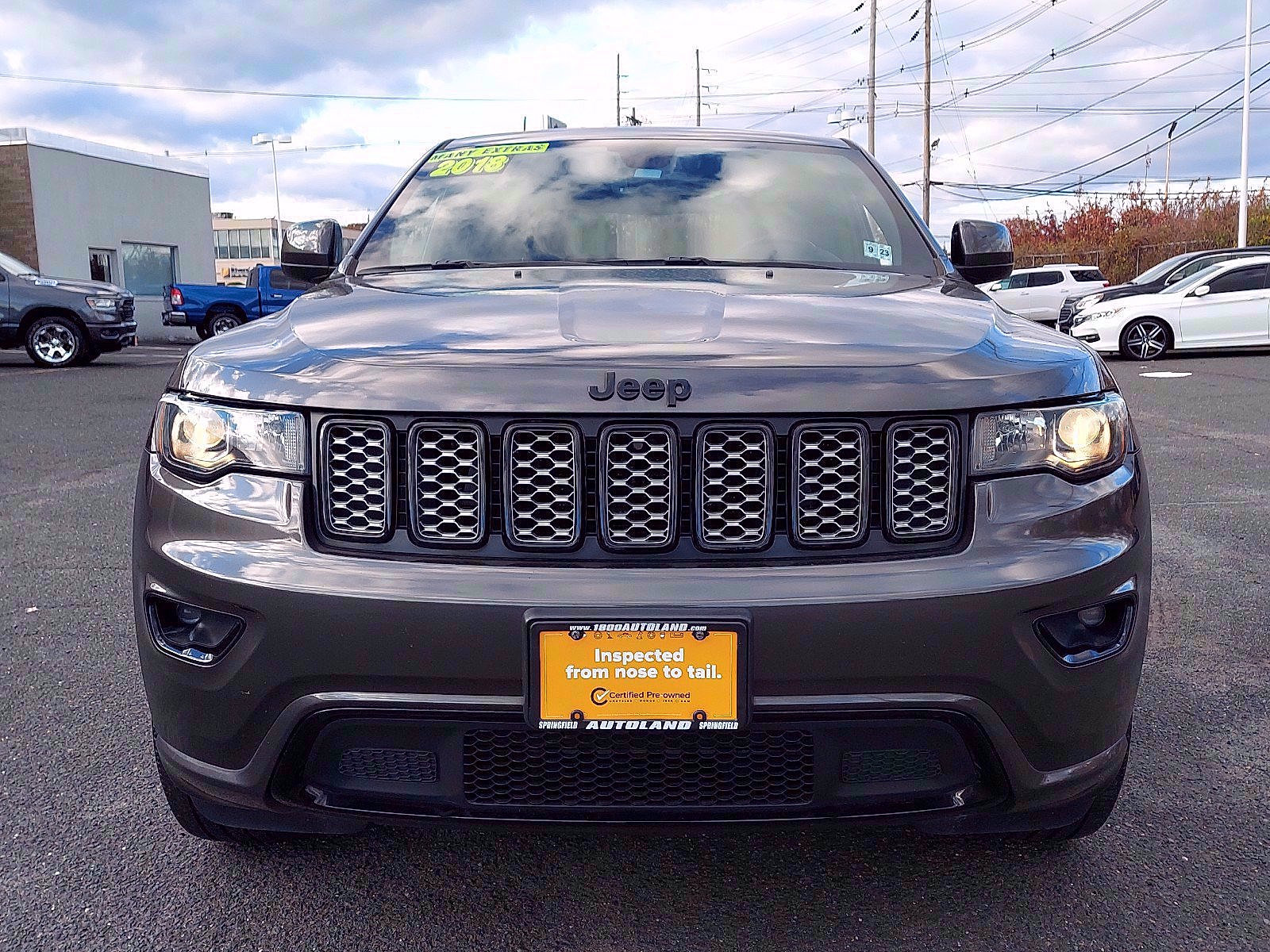 Used 2018 Jeep Grand Cherokee Altitude AWD/4WD image 2