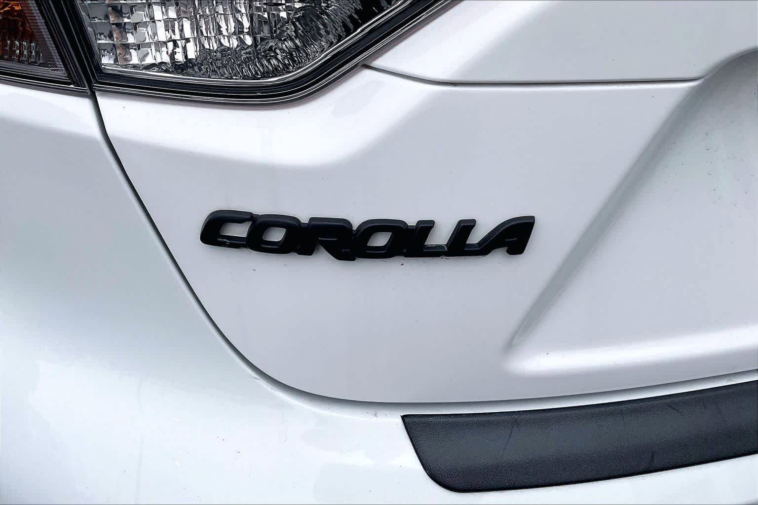 Used 2024 Toyota Corolla SE FWD image 30