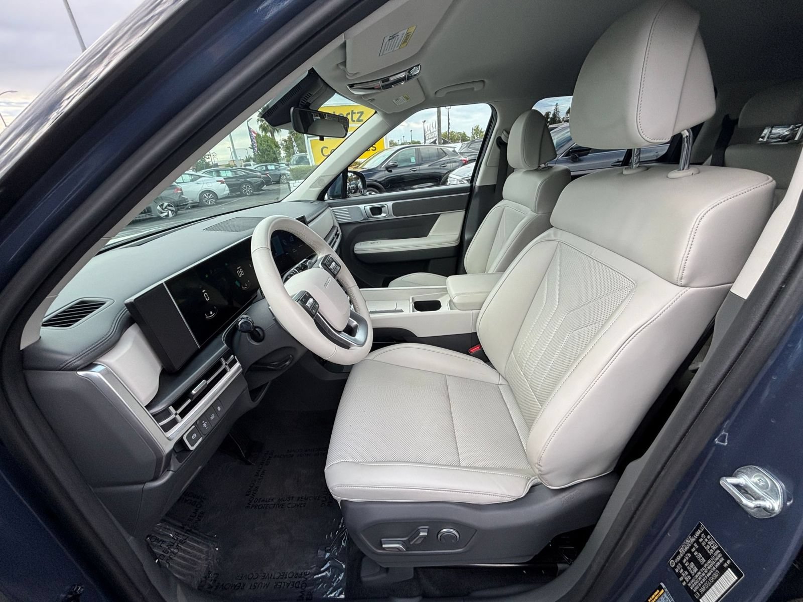 Used 2025 Hyundai Santa Fe SEL AWD/4WD image 25