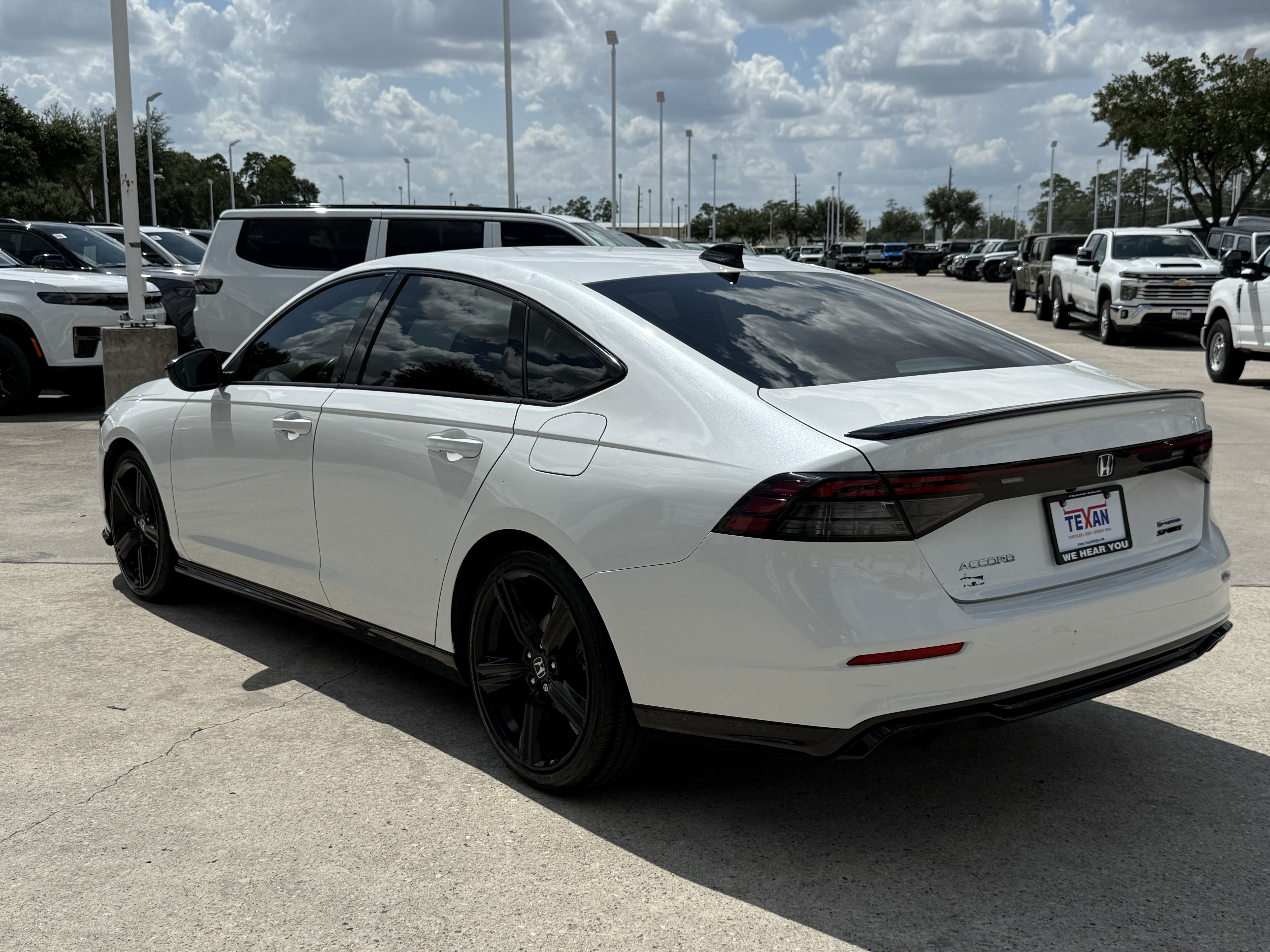 Used 2024 Honda Accord Sport image 7