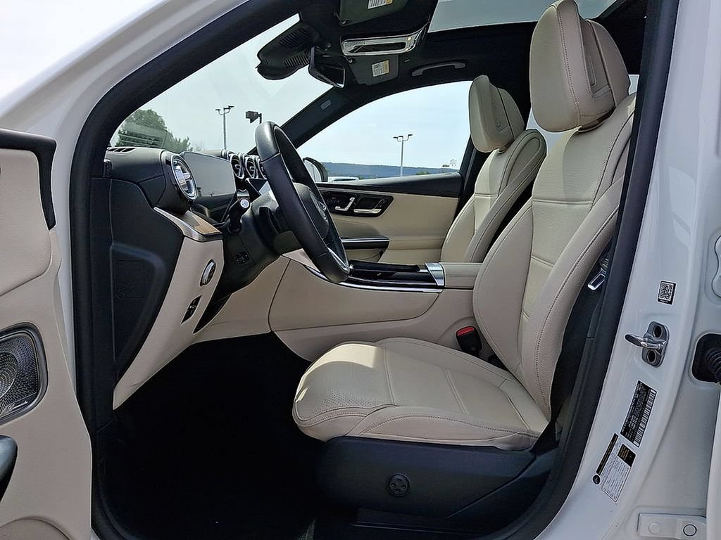 Used 2023 Mercedes-Benz GLC 300 4MATIC image 15