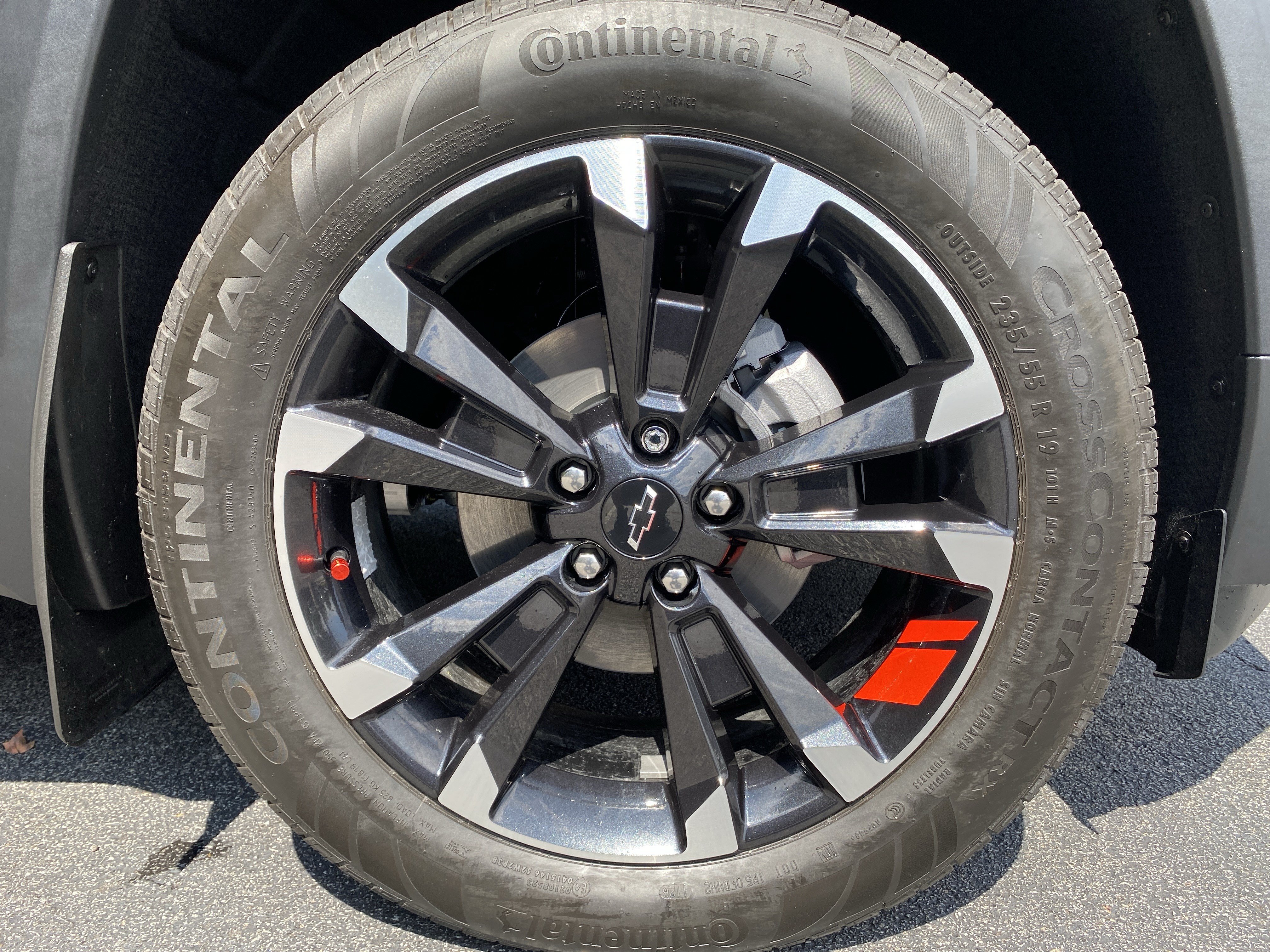 Used 2026 Chevrolet Equinox RS w/ Safety and Technology Package FWD image 13