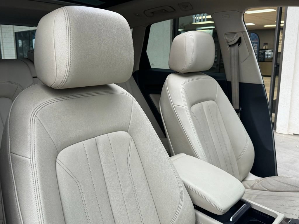Used 2018 Audi Q5 2.0T Premium Plus w/ Premium Plus Package AWD/4WD image 23