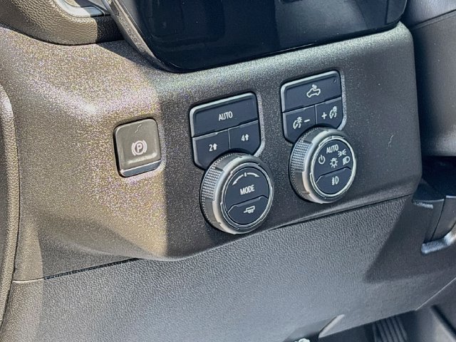 Used 2025 Chevrolet Silverado 1500 RST w/ All Star Edition Plus AWD/4WD image 10
