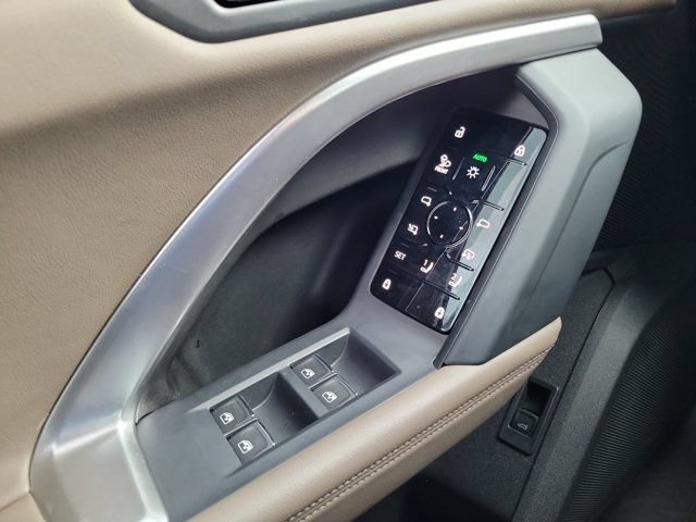 Certified 2025 Audi Q5 Premium Plus w/ Premium Plus AWD/4WD image 19