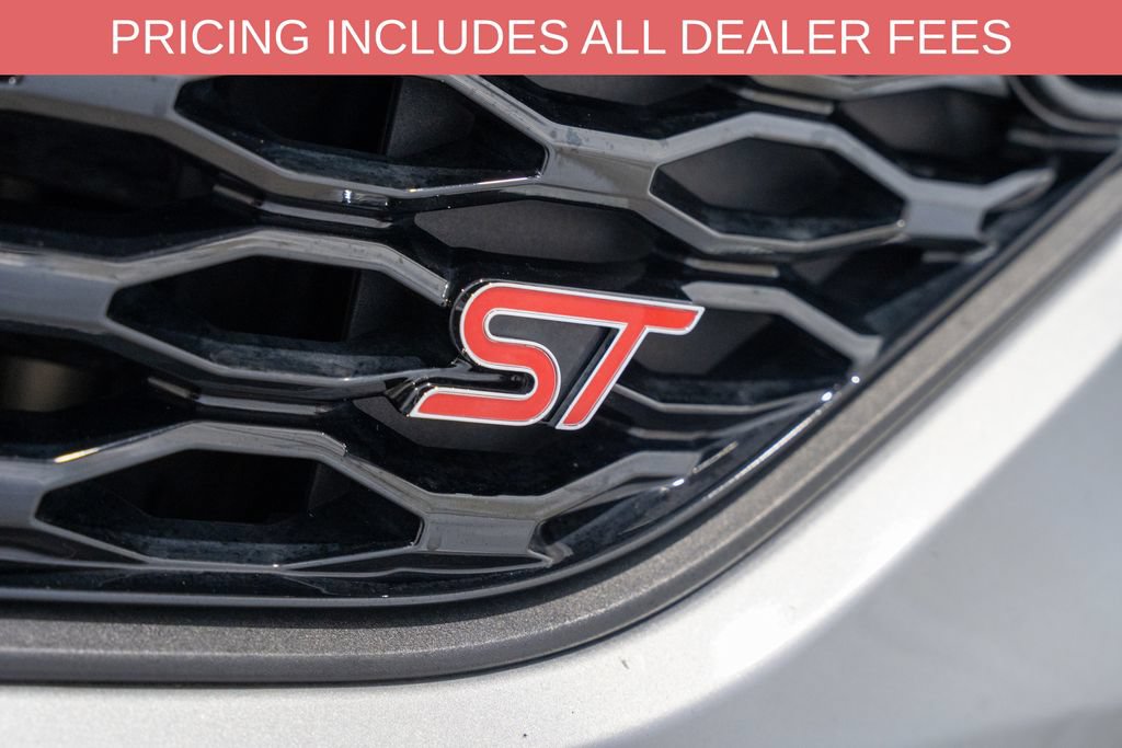 Used 2024 Ford Explorer ST w/ Equipment Group 401A AWD/4WD image 3