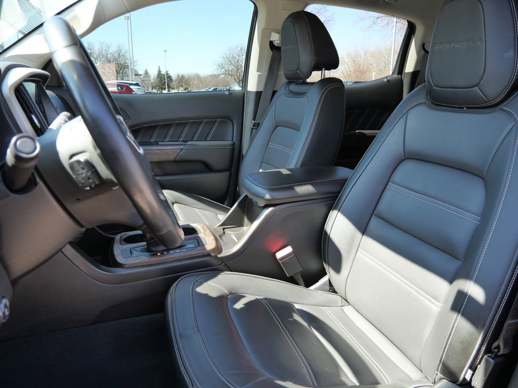 Used 2022 GMC Canyon Denali w/ Denali Black Edition Package image 29