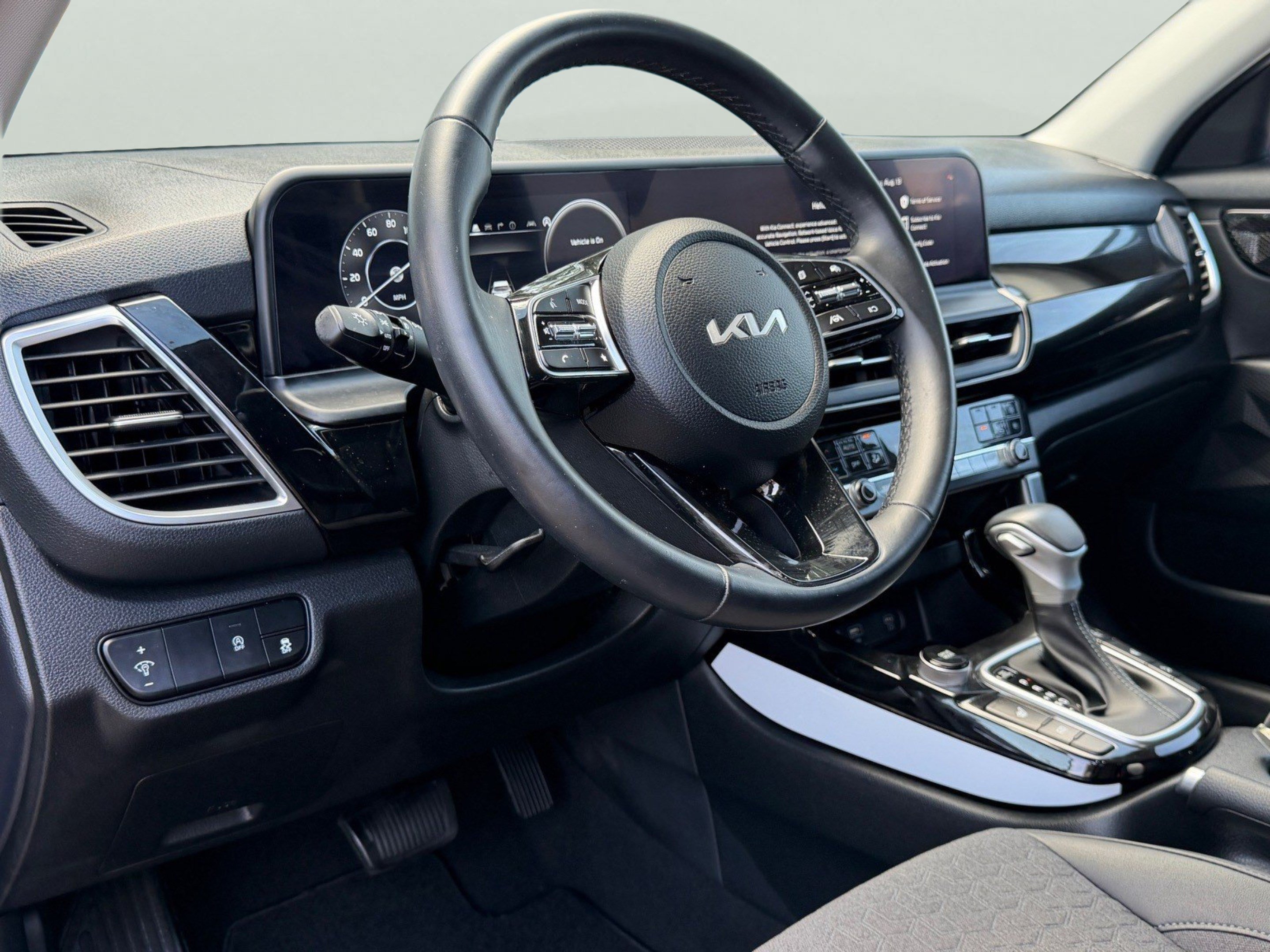Used 2024 Kia Seltos S AWD/4WD image 18