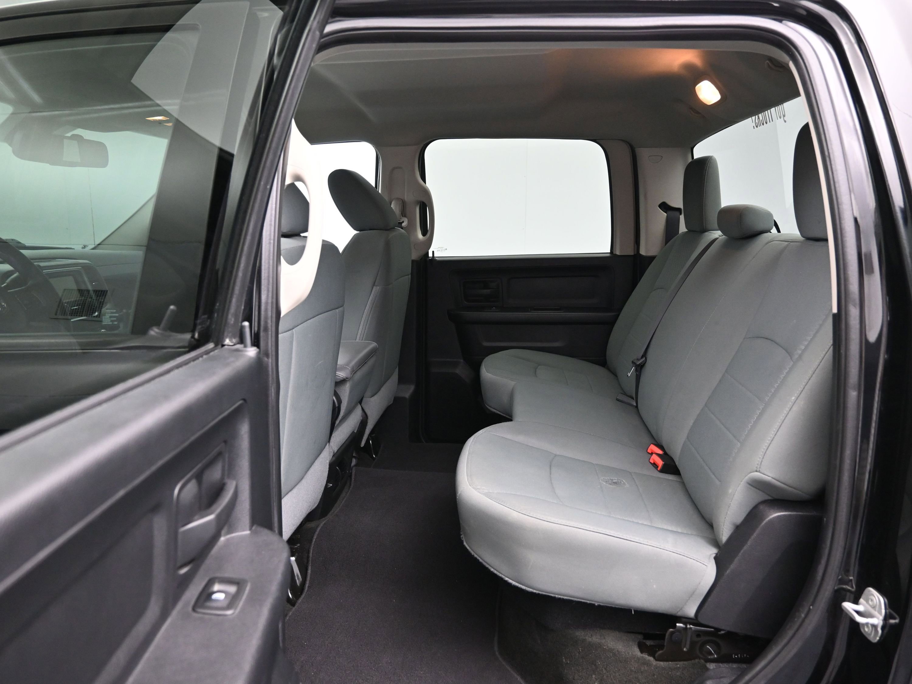 Used 2014 RAM 1500 Express image 10