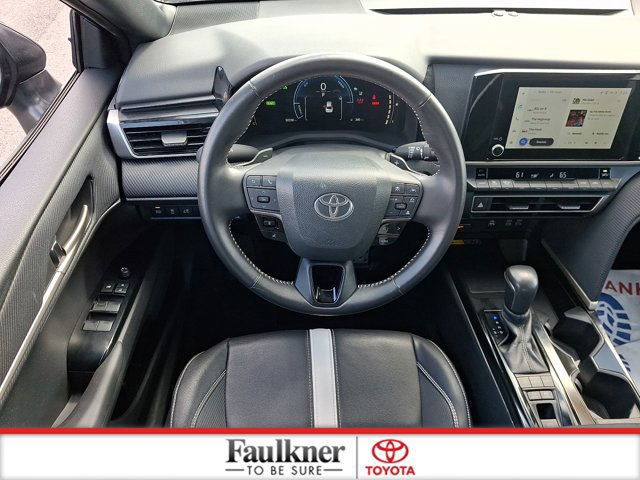 Certified 2025 Toyota Camry SE FWD image 11