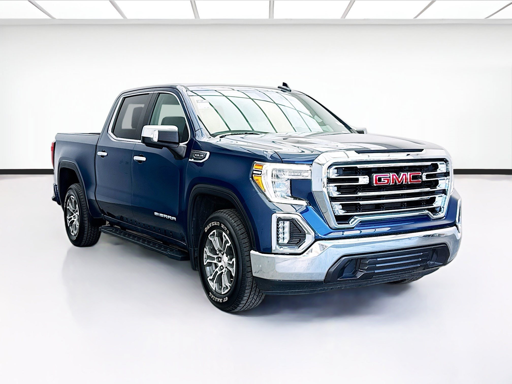 Used 2021 GMC Sierra 1500 SLT RWD image 3