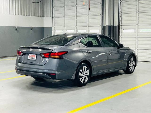 Used 2025 Nissan Altima 2.5 S FWD image 17