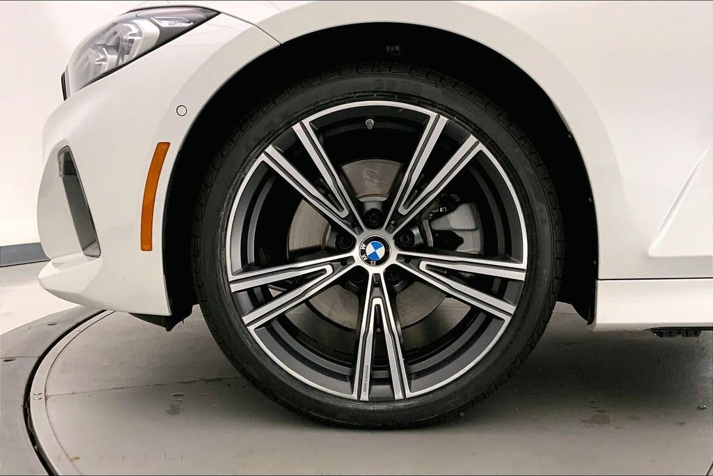 Certified 2023 BMW 330i xDrive Sedan w/ Premium Package AWD/4WD image 8