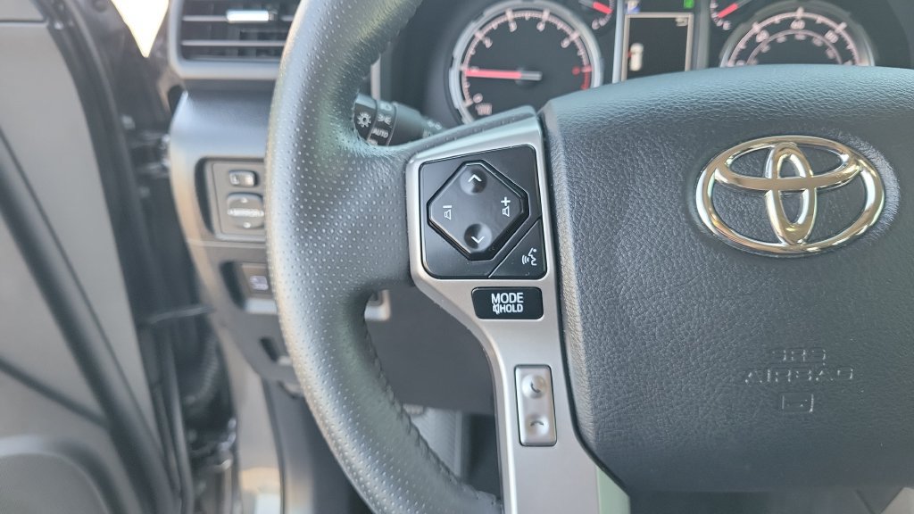 Used 2022 Toyota 4Runner Limited RWD image 18