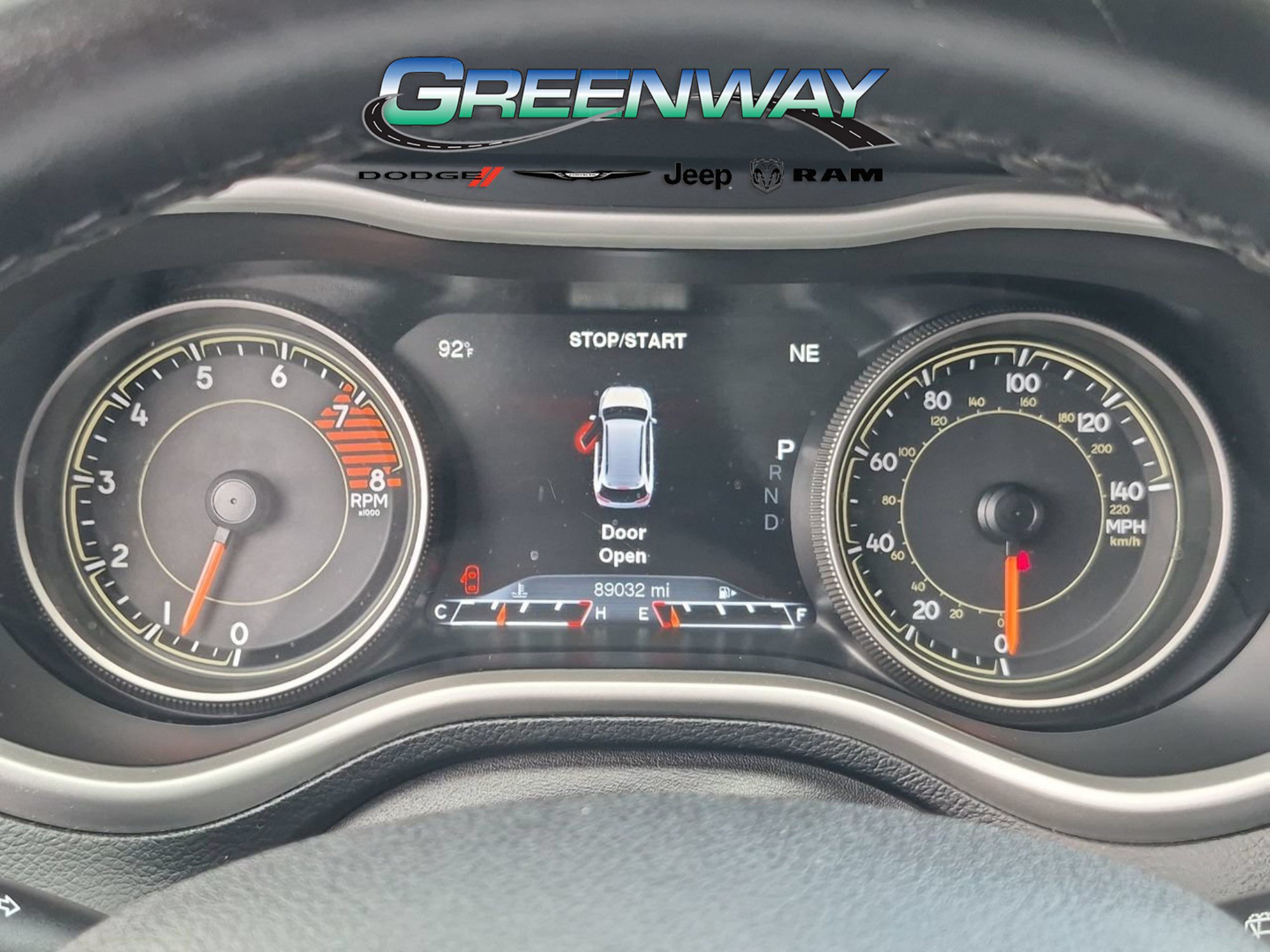Used 2016 Jeep Cherokee Trailhawk w/ Leather Interior Group AWD/4WD image 29