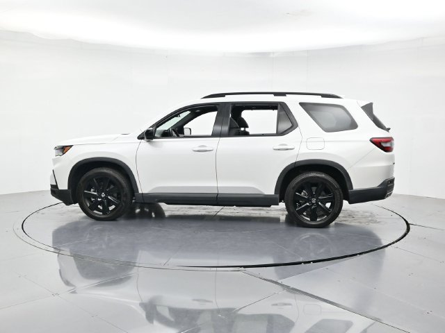 Used 2025 Honda Pilot Black Edition image 7