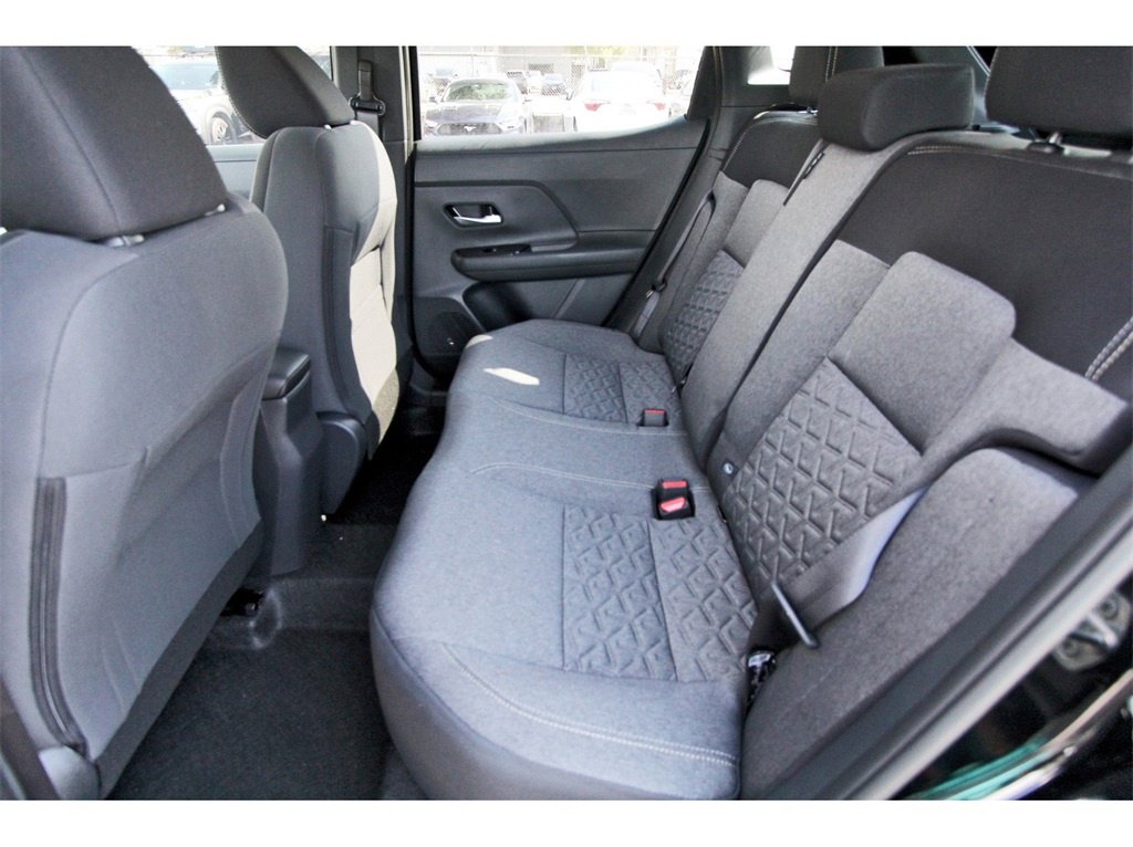 New 2026 Nissan Kicks SV image 7