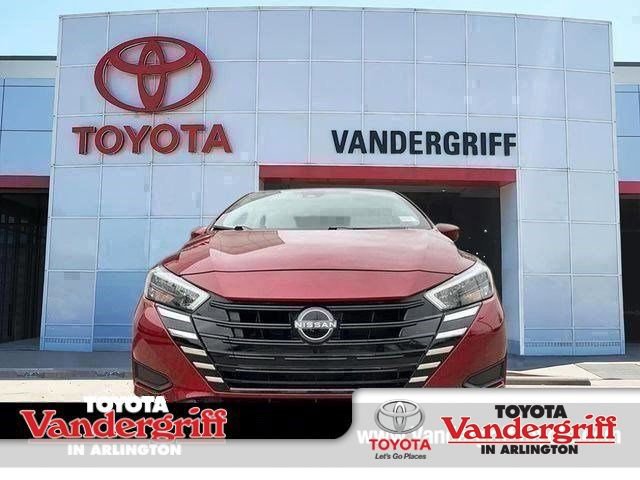 Used 2025 Nissan Versa SV FWD image 1