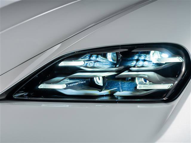 New 2026 Porsche Taycan GTS AWD/4WD image 17