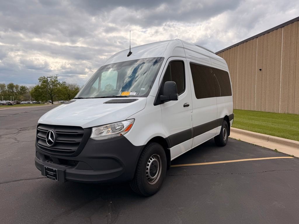 Used 2024 Mercedes-Benz Sprinter 2500 image 4