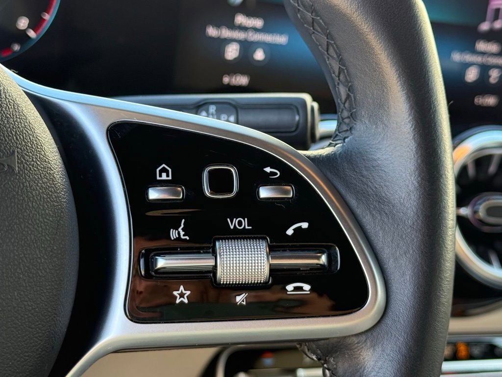 Used 2022 Mercedes-Benz GLB 250 w/ Premium Package Lite image 14