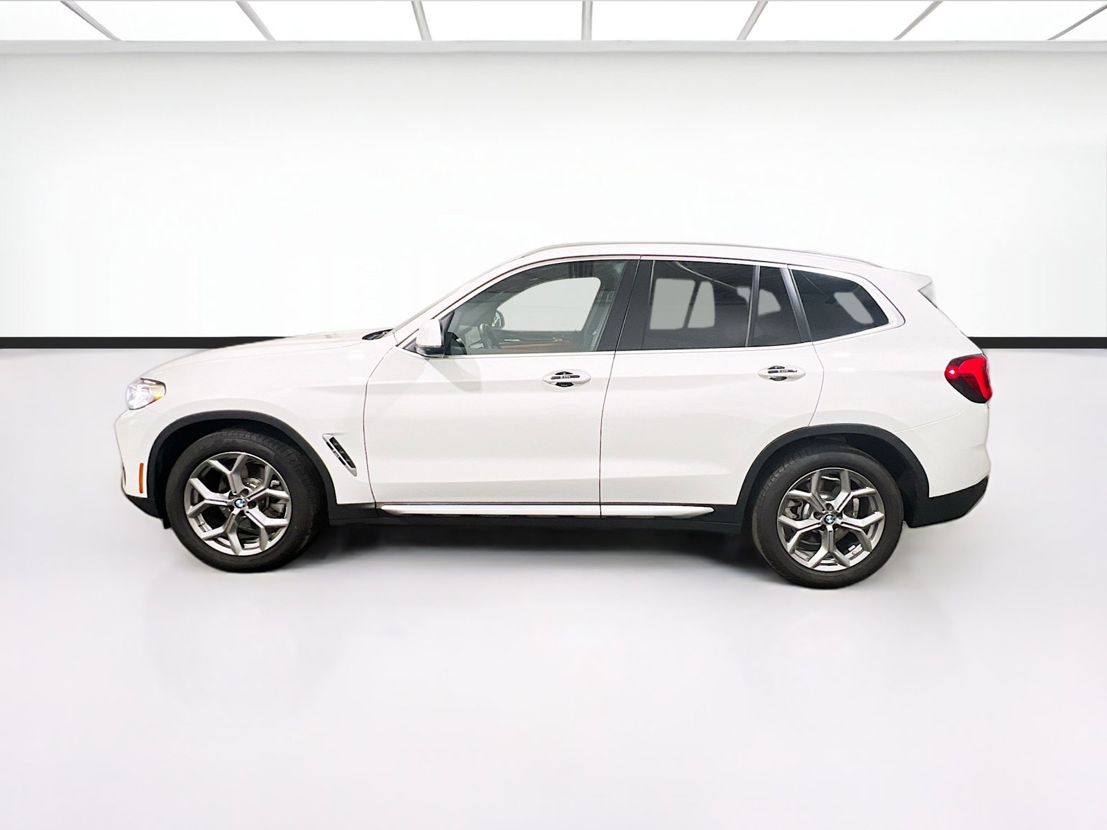 Used 2023 BMW X3 sDrive30i w/ Convenience Package w/ZPA RWD image 24