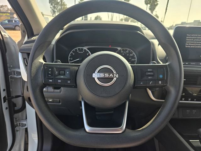 Used 2024 Nissan Rogue SV image 21