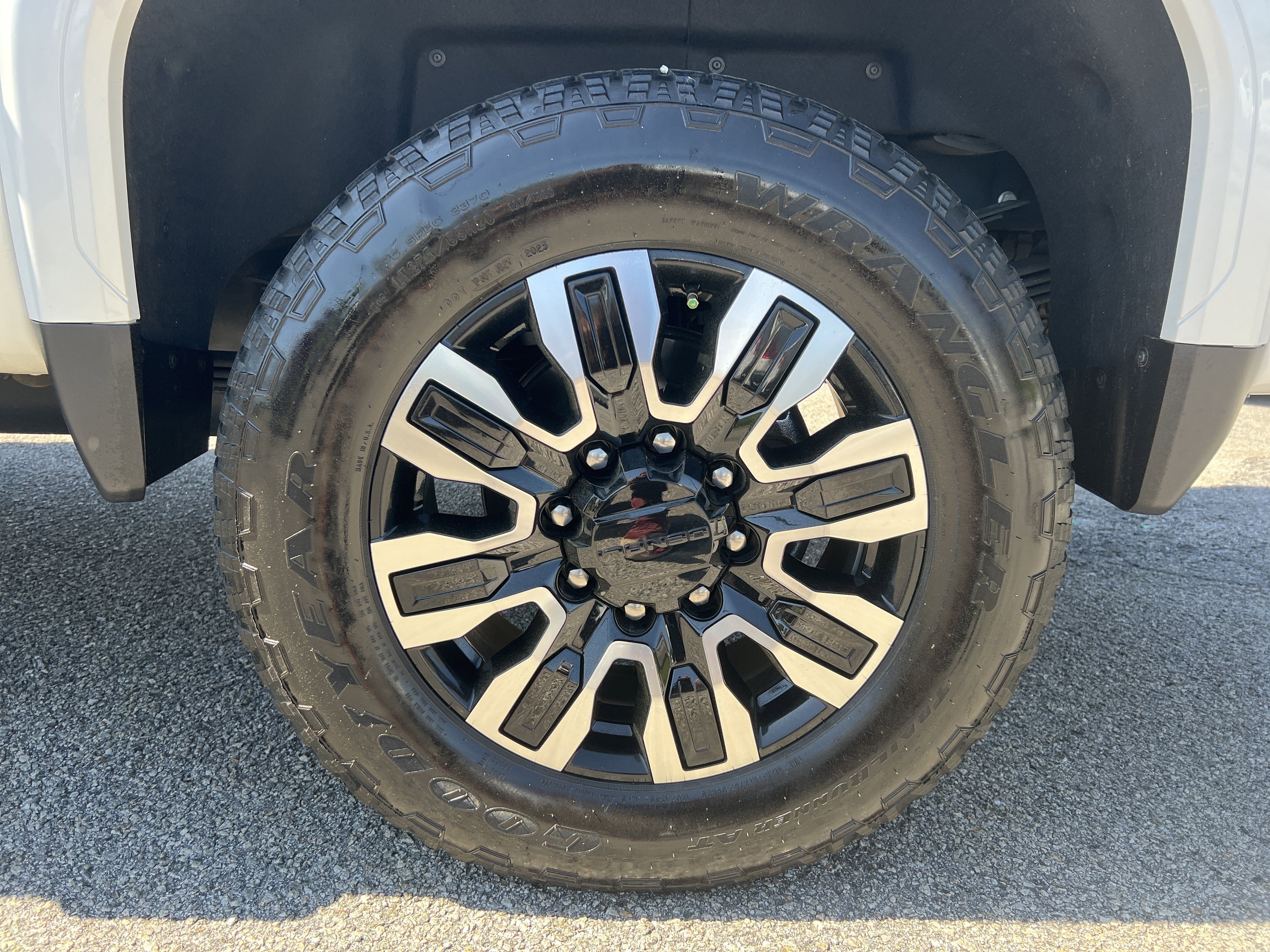 Used 2024 GMC Sierra 2500 Denali Ultimate w/ Max Trailering Package image 21