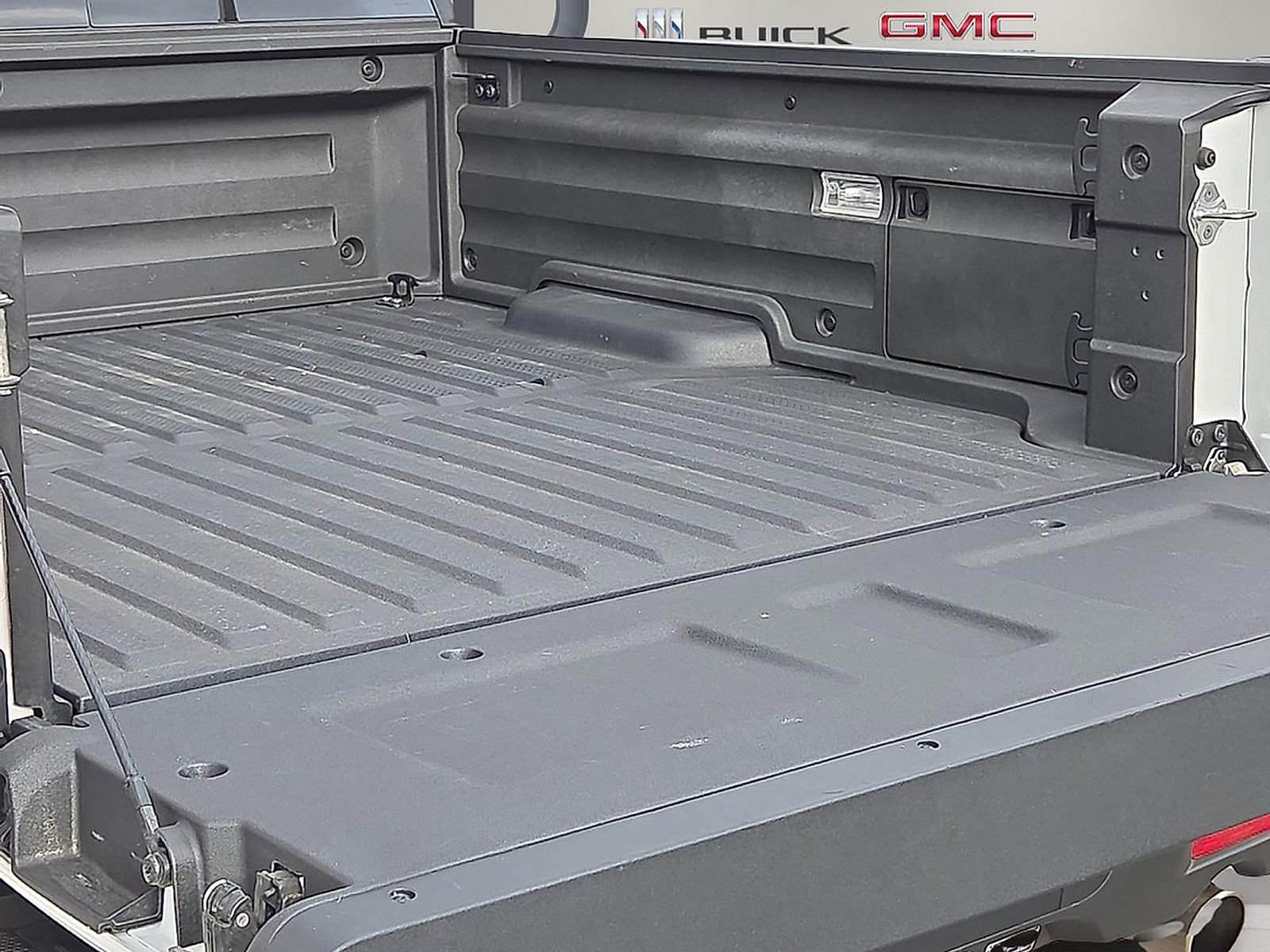 Used 2025 Honda Ridgeline Black Edition image 8