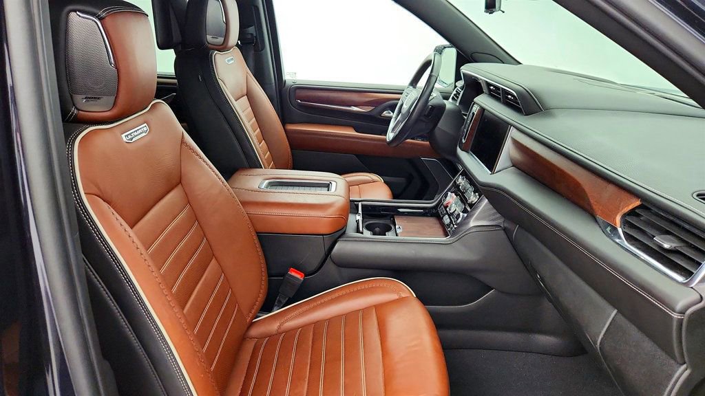 Used 2023 GMC Yukon Denali Ultimate image 26