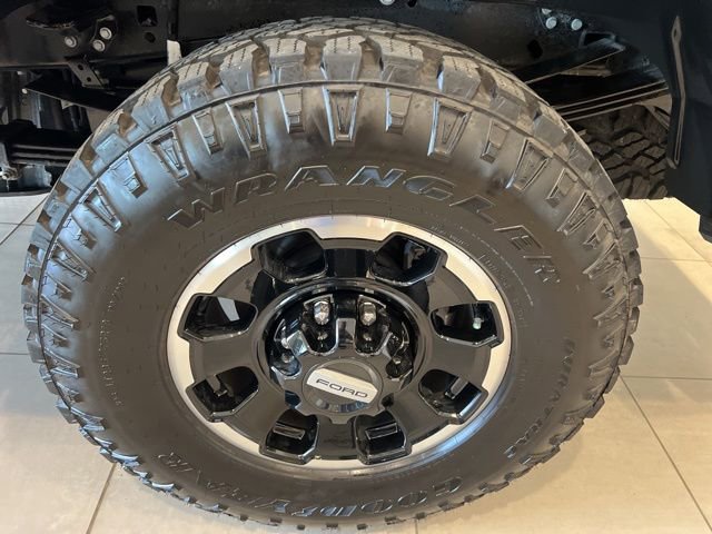 Used 2026 Ford F350 Platinum w/ Tremor Off-Road Package AWD/4WD image 9