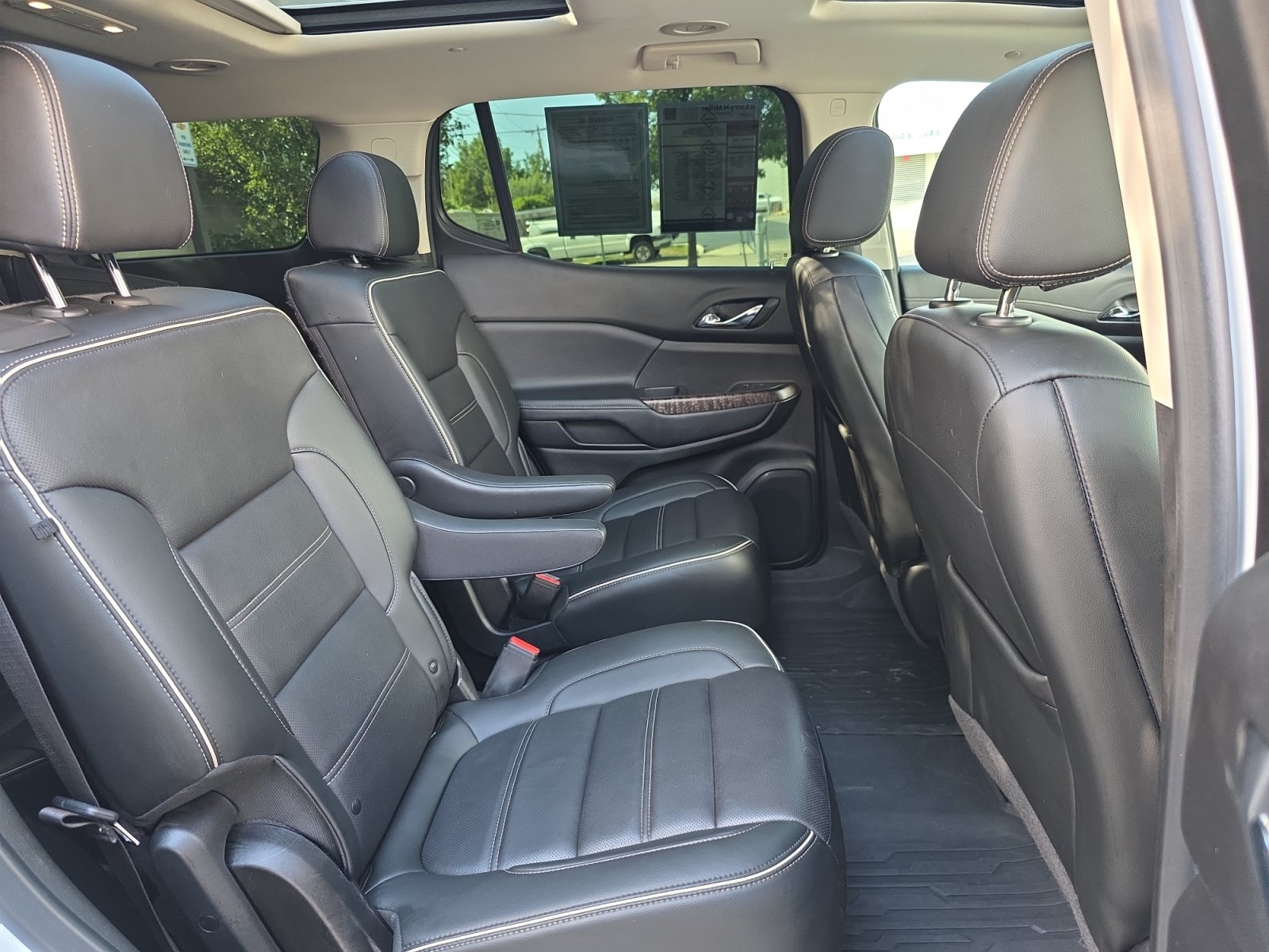 Used 2021 GMC Acadia Denali w/ Denali Ultimate Package AWD/4WD image 29
