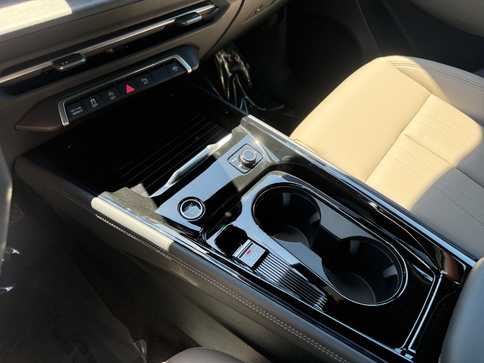 New 2026 Audi Q3 quattro 2.0T AWD/4WD image 13