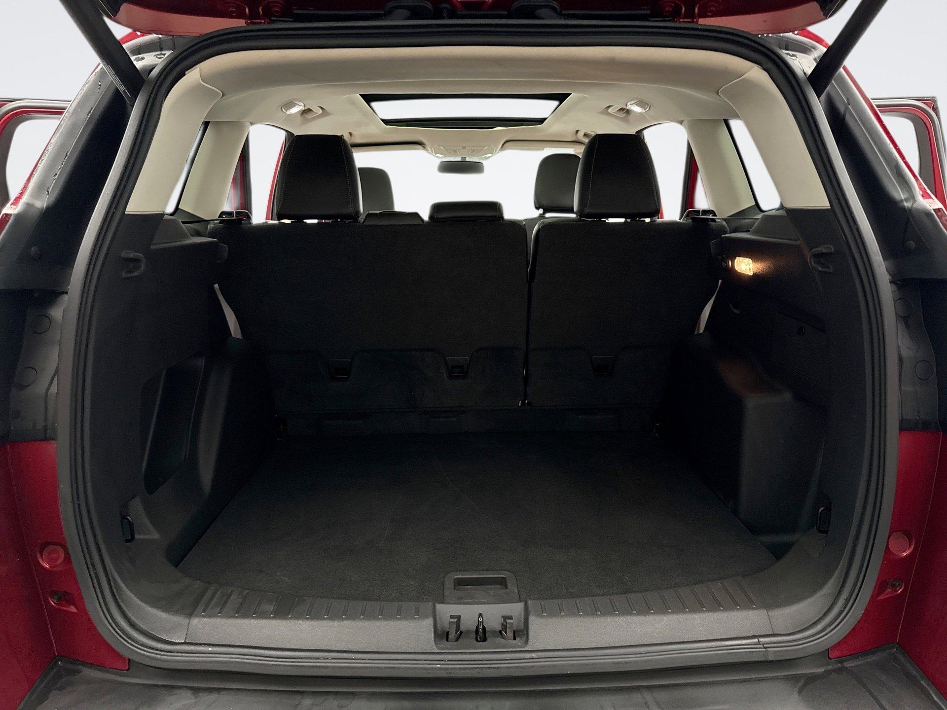 Used 2018 Ford Escape SEL image 19