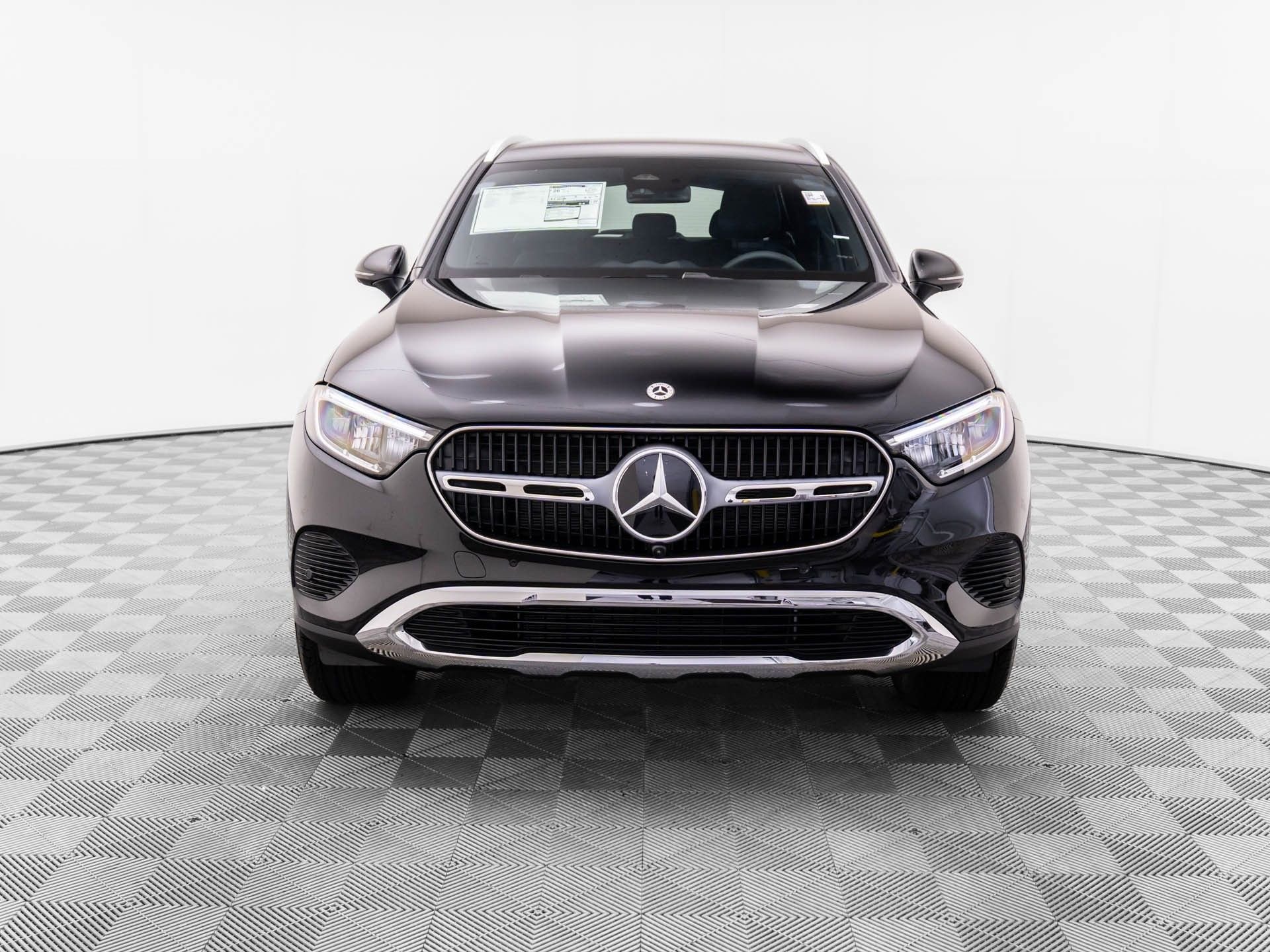 New 2025 Mercedes-Benz GLC 300 4MATIC image 8