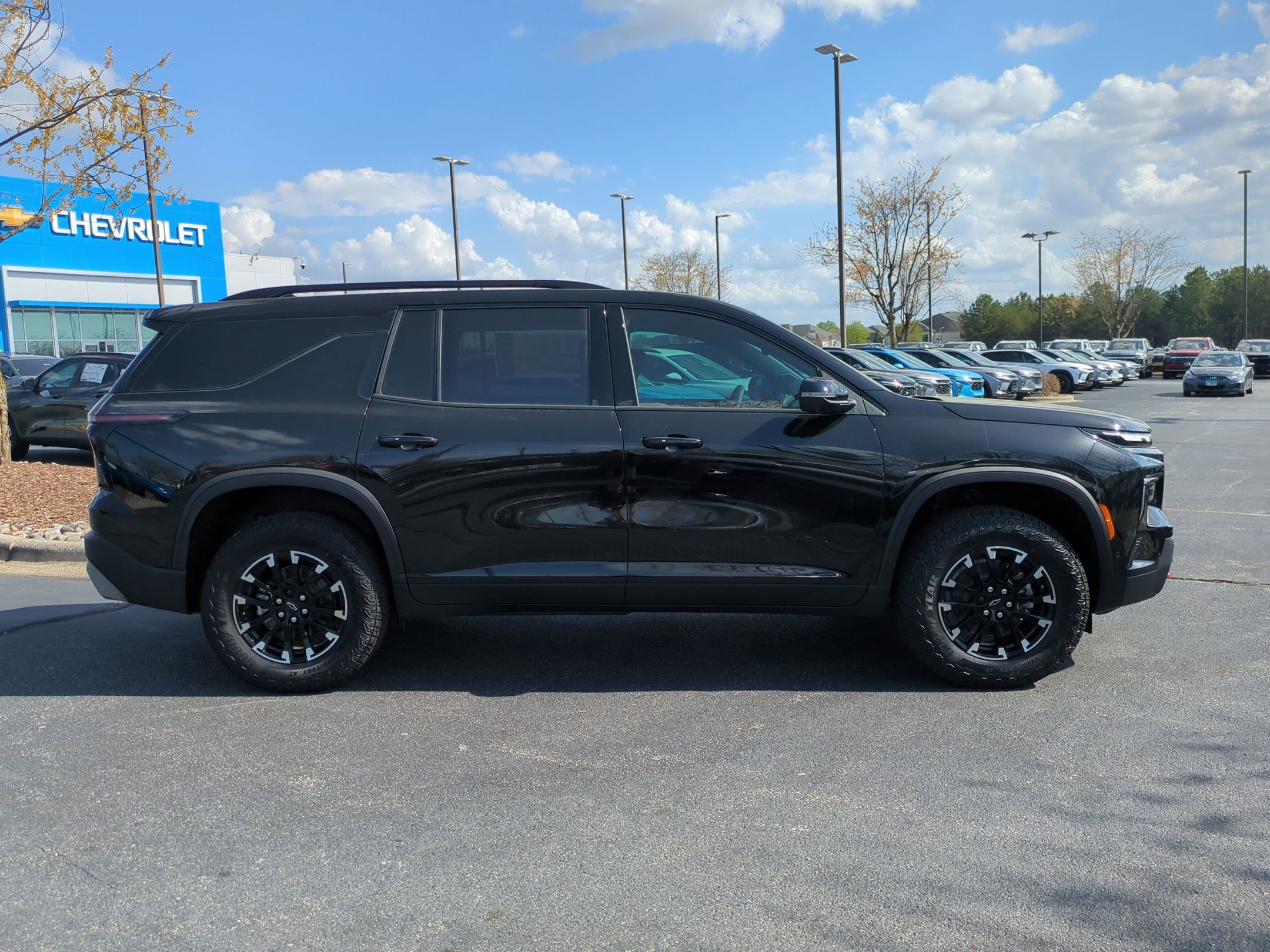 New 2026 Chevrolet Traverse Z71 image 10