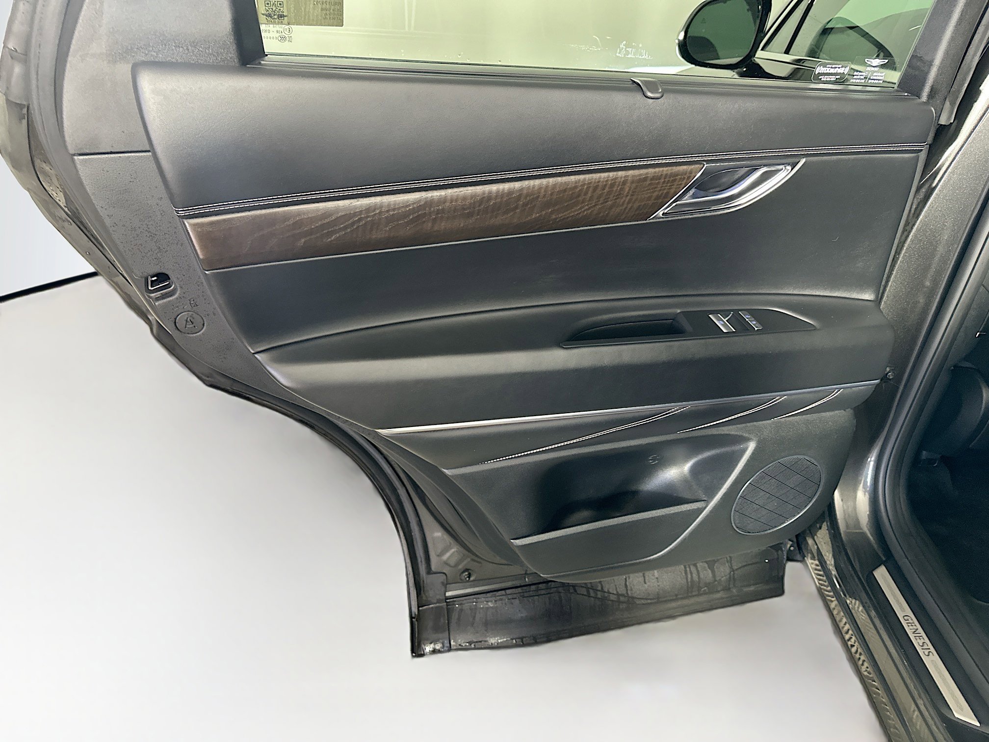 Used 2024 Genesis GV80 2.5T image 27