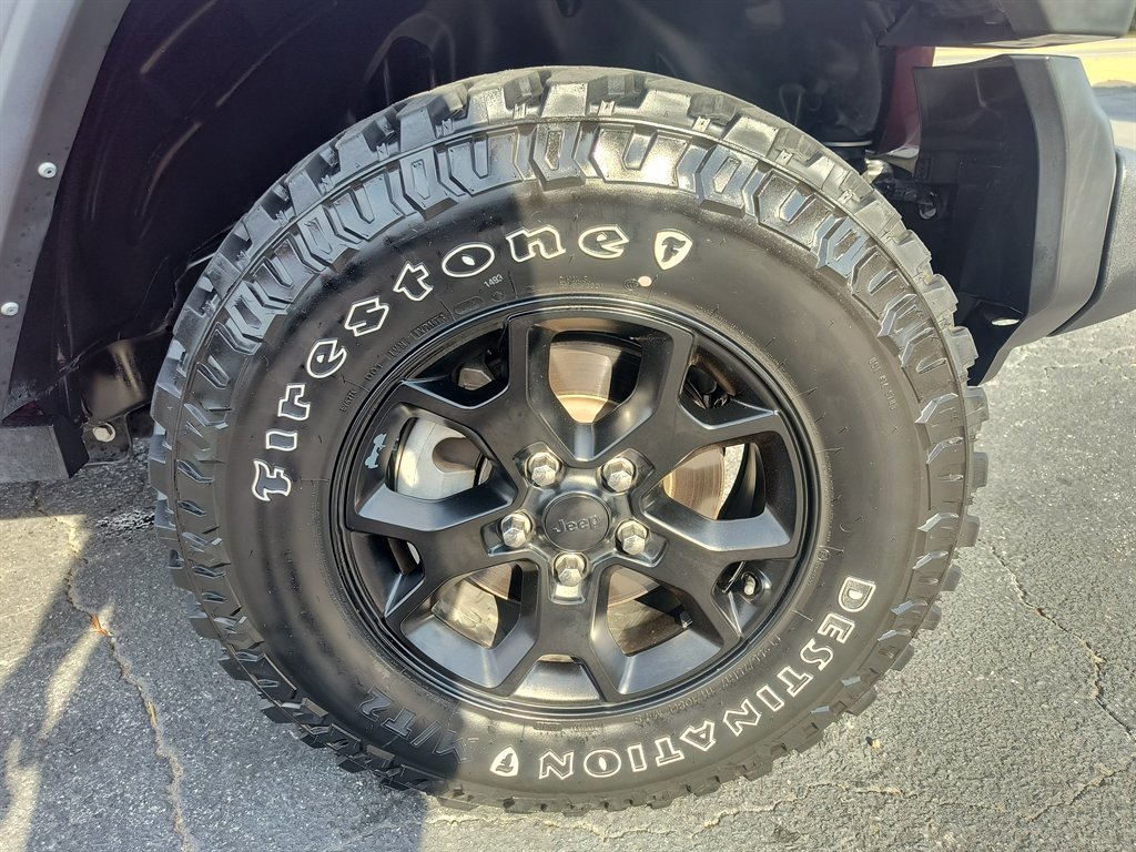 Used 2021 Jeep Wrangler Sport image 14