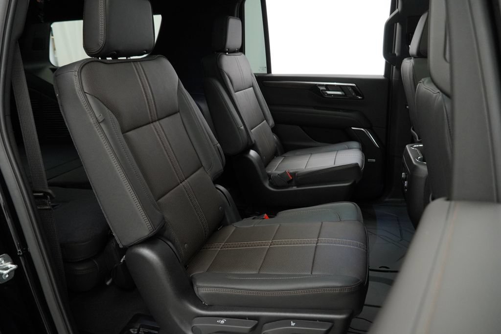 New 2026 Chevrolet Suburban High Country AWD/4WD image 33