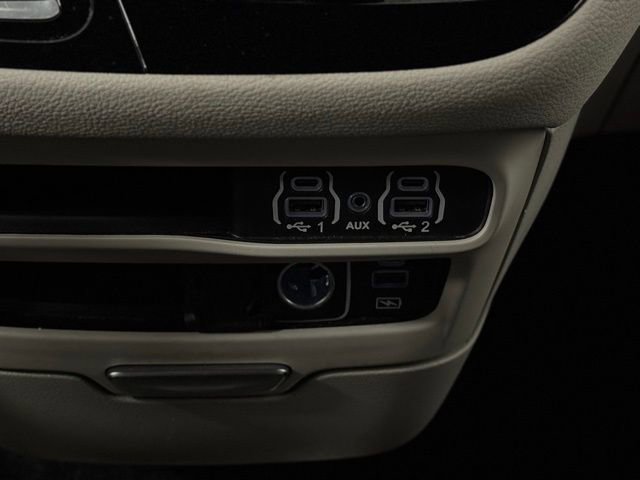 Used 2022 Chrysler Pacifica Touring-L image 36