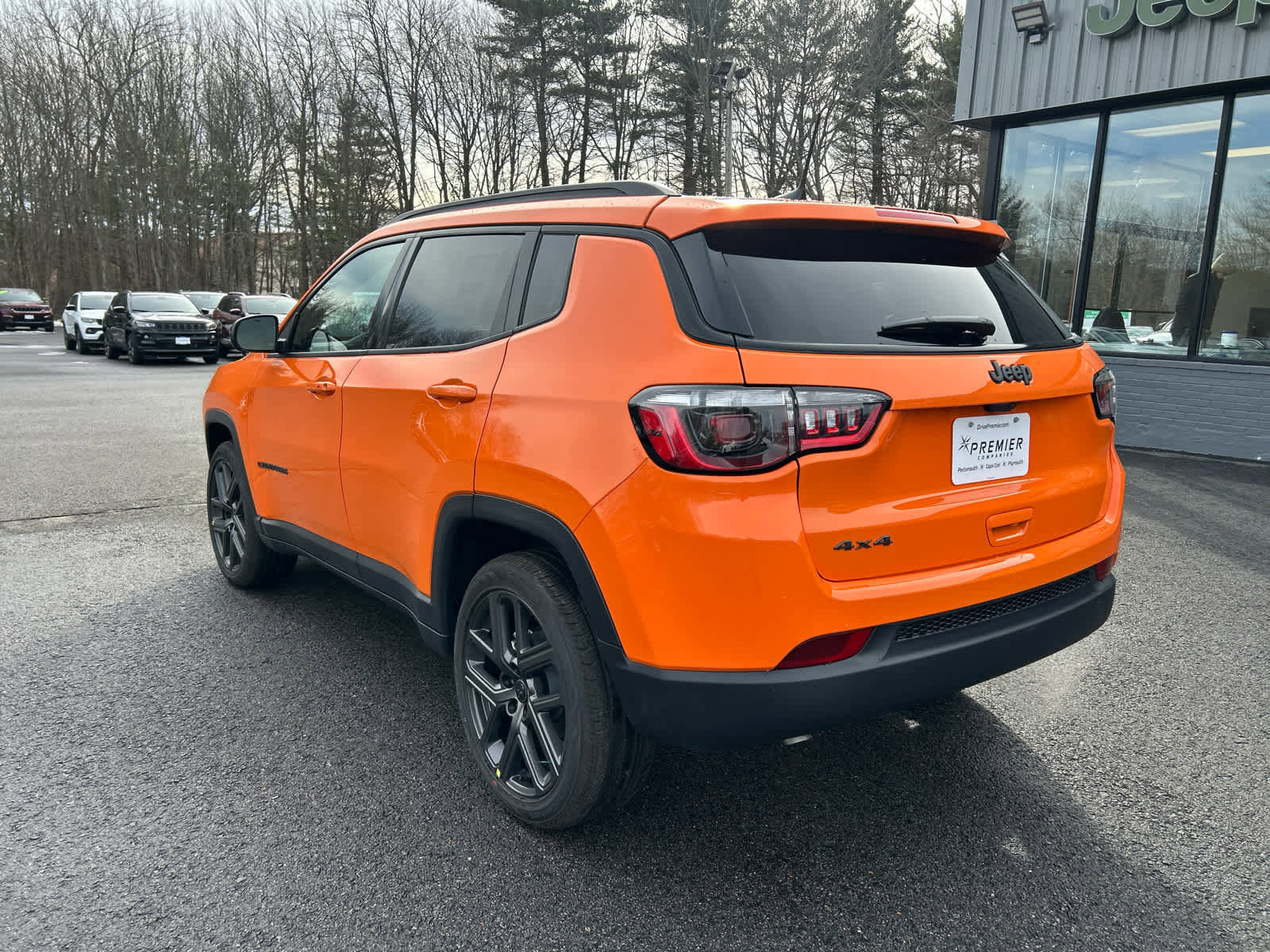 New 2026 Jeep Compass Latitude image 9