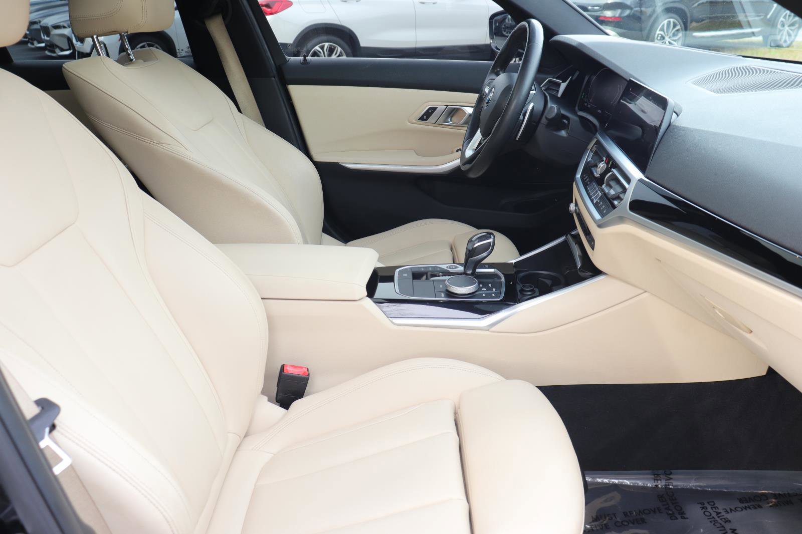 Used 2019 BMW 330i Sedan w/ Premium Package image 16