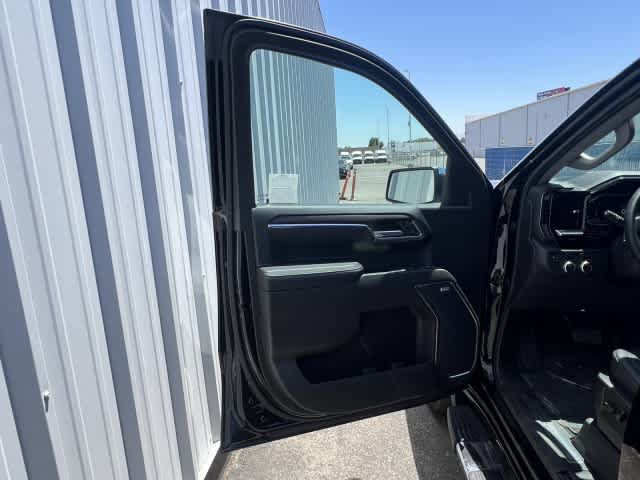 Used 2024 GMC Sierra 1500 SLT w/ SLT Premium Plus Package AWD/4WD image 12