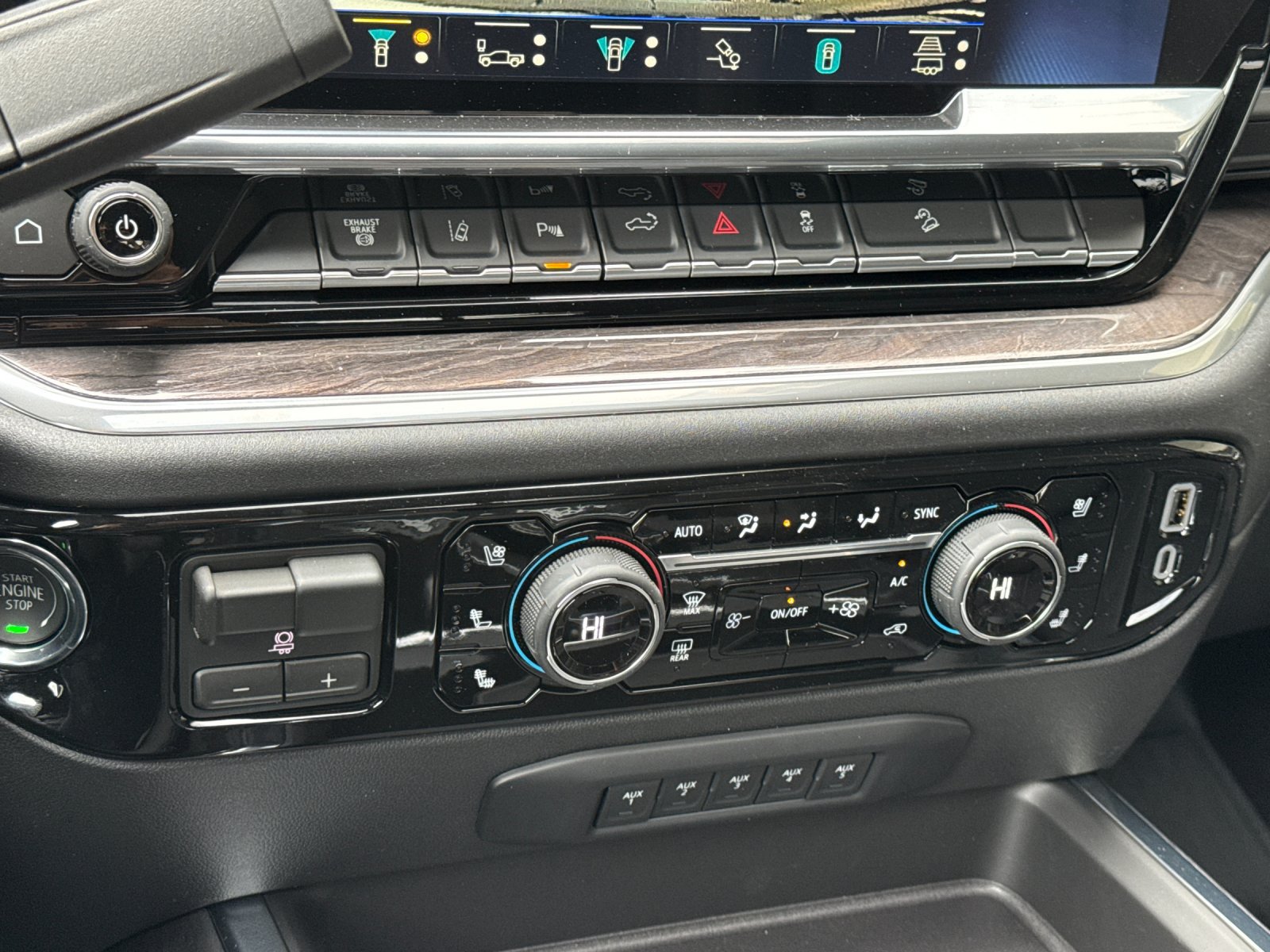 New 2026 Chevrolet Silverado 2500 LTZ w/ Trail Boss Package AWD/4WD image 24