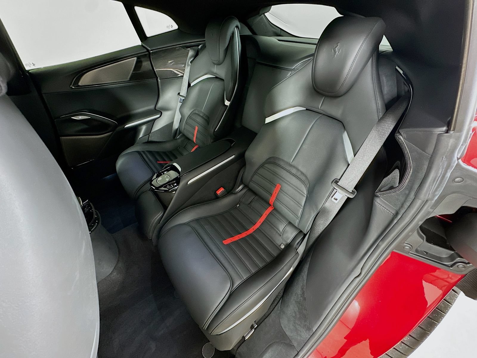 Used 2023 Ferrari Purosangue AWD/4WD image 34
